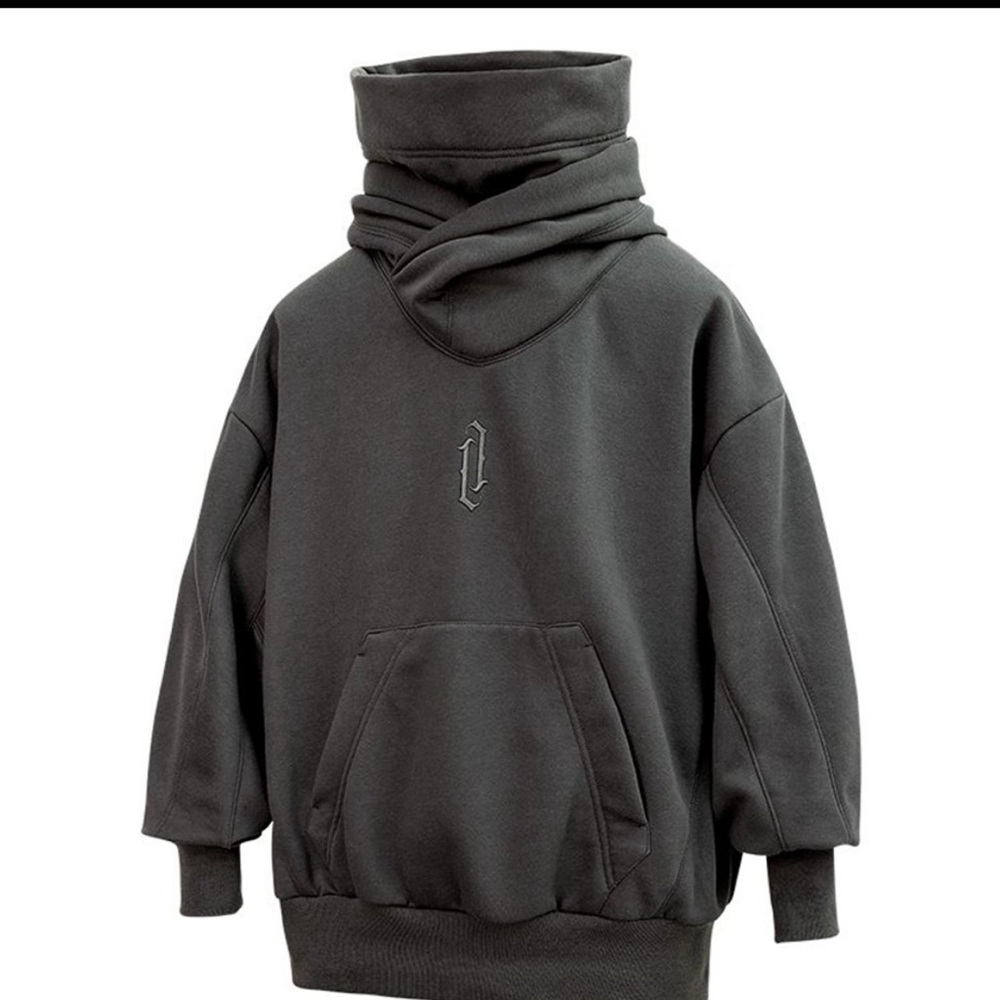 Athleisure Style Mens Turtleneck Hoodie Pullover for Spring and Autumn Days